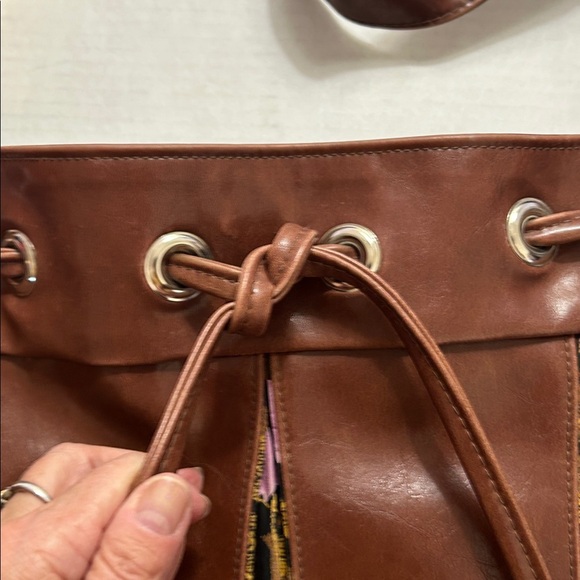 CRYSTALYN KAE SOIRREE BROWN DRAWSTRING TOTE WITH FABRIC INSERTS MADE IN USA - Picture 5 of 16